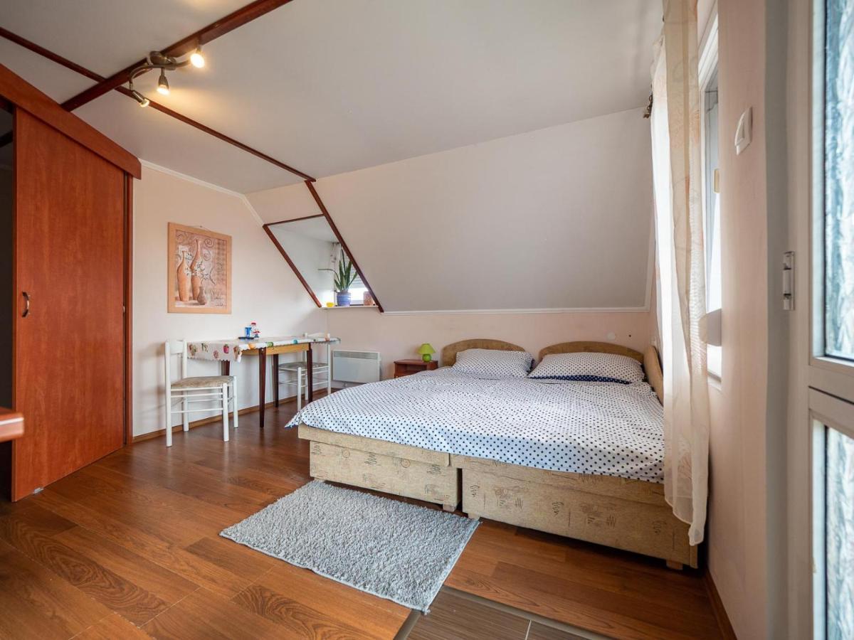 Pipacsos Vendeghazak Apartment Kiskunmajsa Bagian luar foto