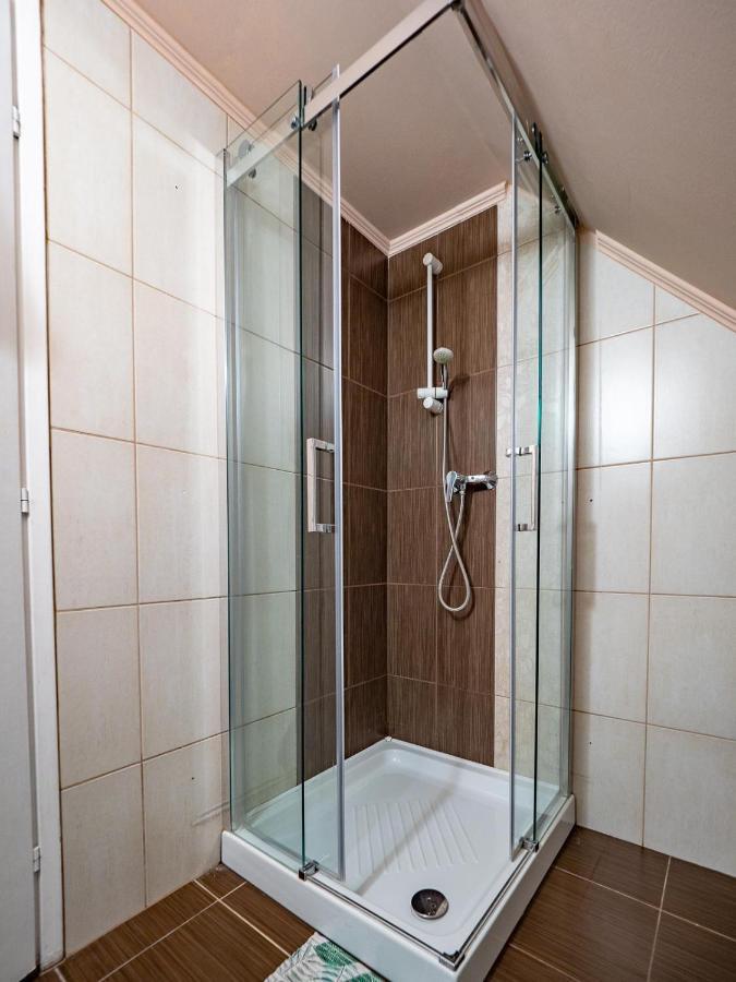 Pipacsos Vendeghazak Apartment Kiskunmajsa Bagian luar foto
