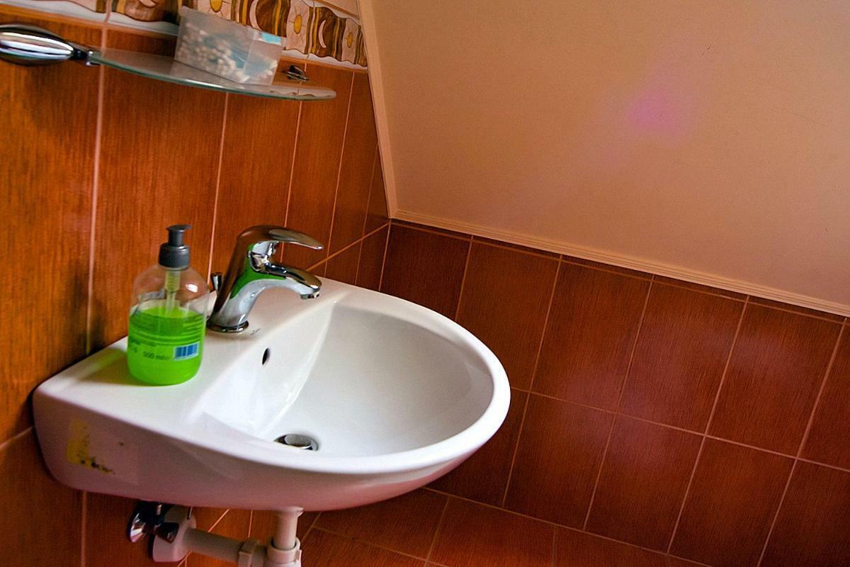 Pipacsos Vendeghazak Apartment Kiskunmajsa Bagian luar foto